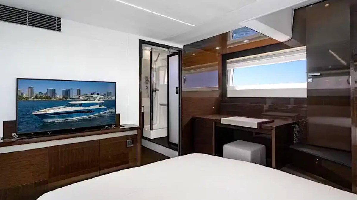 63' Prestige - Yacht Rental in Sarasota, Florida