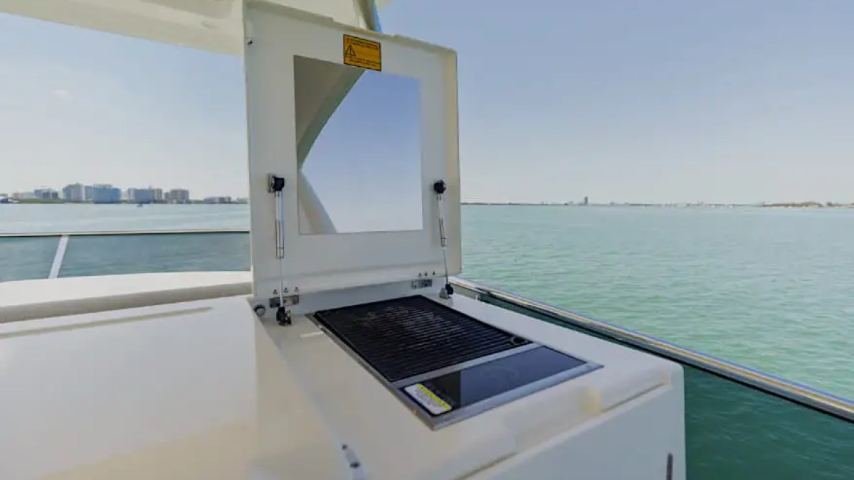 63' Prestige - Yacht Rental in Sarasota, Florida