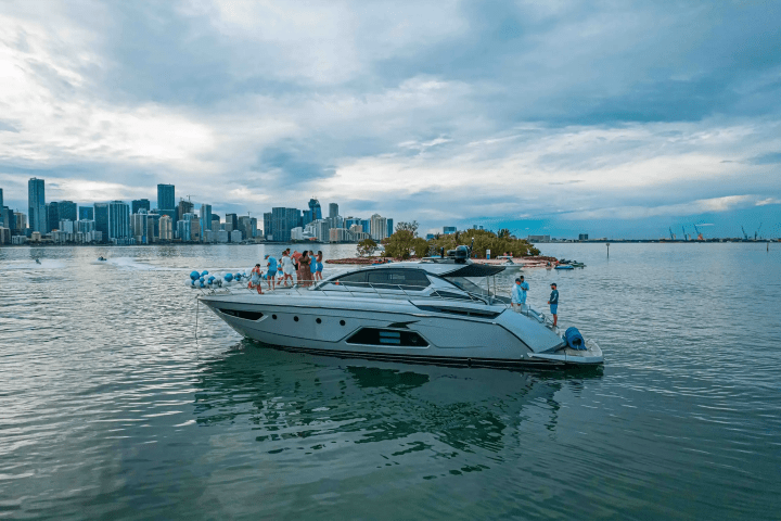 64′ Atlantis main salon interior Miami – image 03