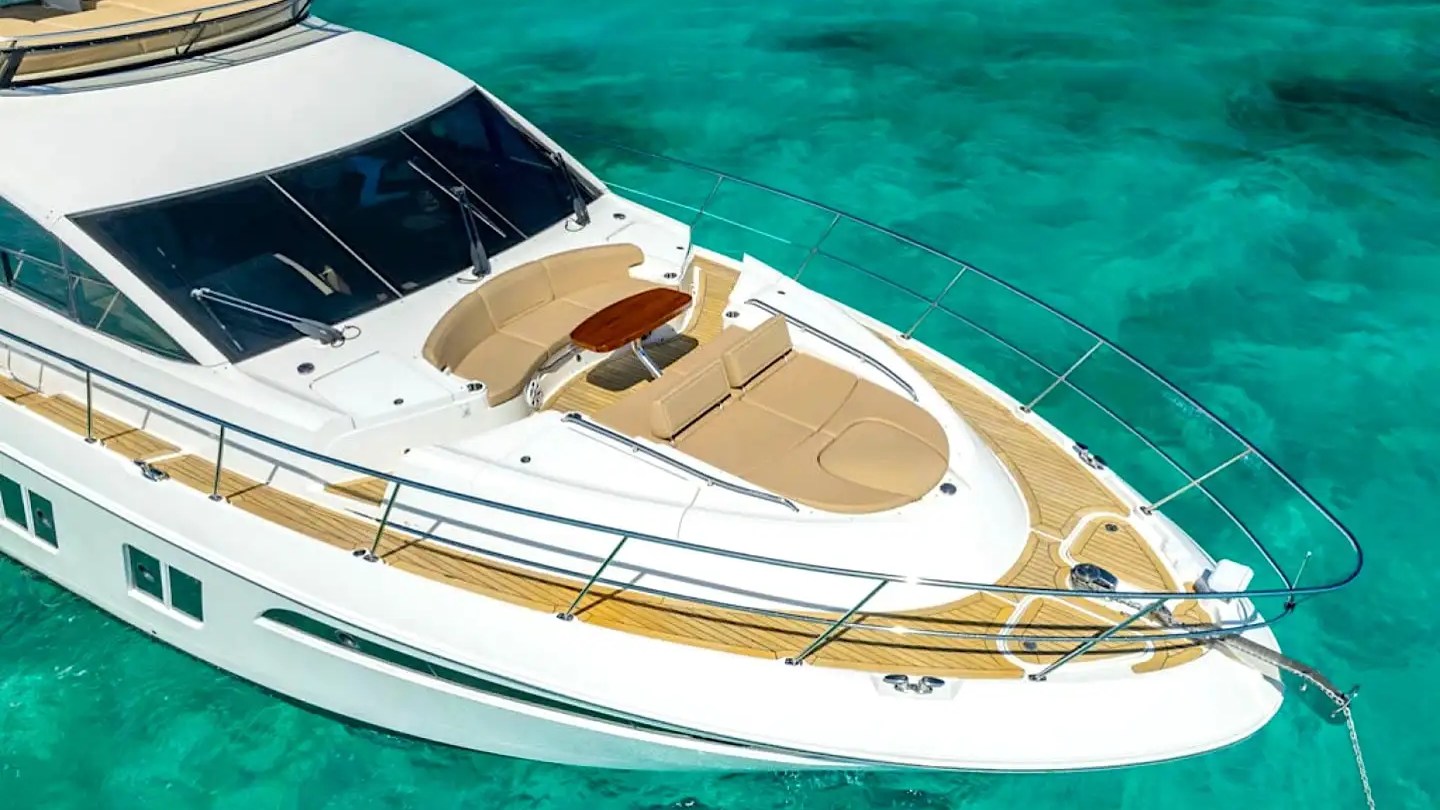 65' SeaRay - Yacht Rental in Nassau, Bahamas