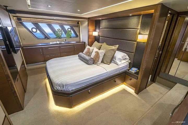 65' SeaRay - Yacht Rental in Nassau, Bahamas