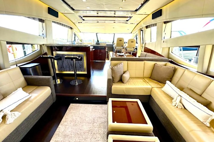 65' SeaRay - Yacht Rental in Nassau, Bahamas