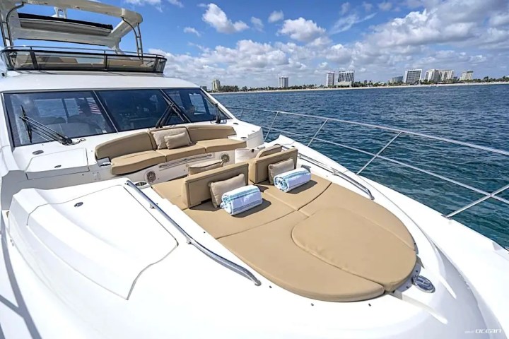 65' SeaRay - Yacht Rental in Nassau, Bahamas