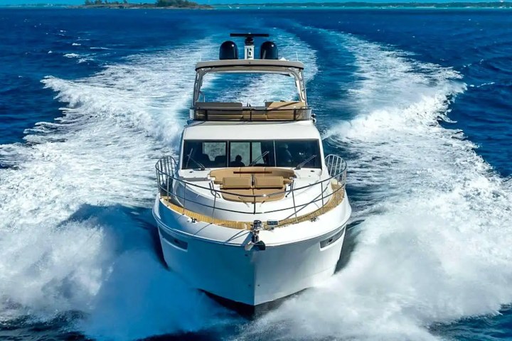 65' SeaRay - Yacht Rental in Nassau, Bahamas