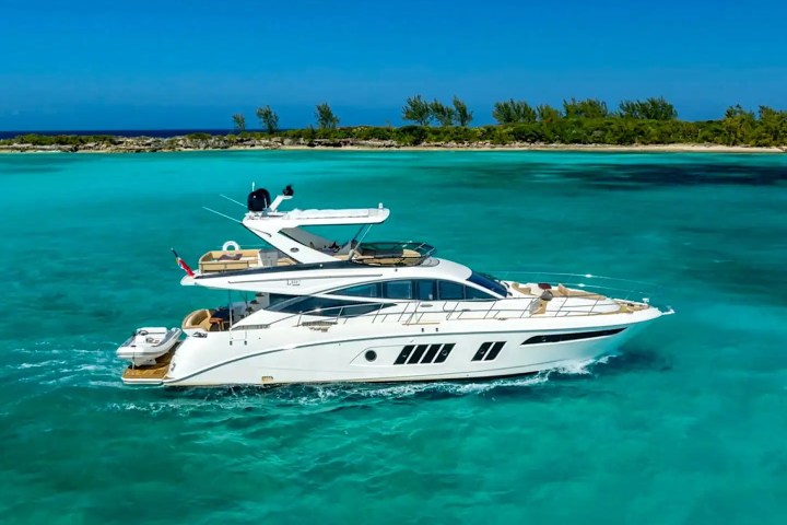 65' SeaRay - Yacht Rental in Nassau, Bahamas