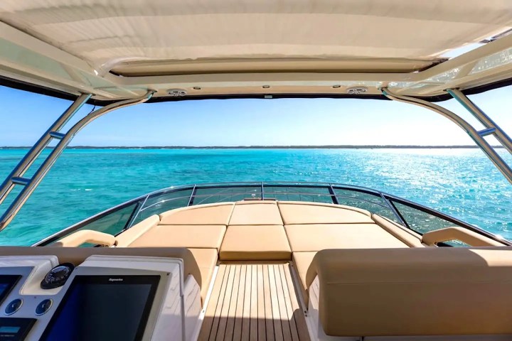 65' SeaRay - Yacht Rental in Nassau, Bahamas