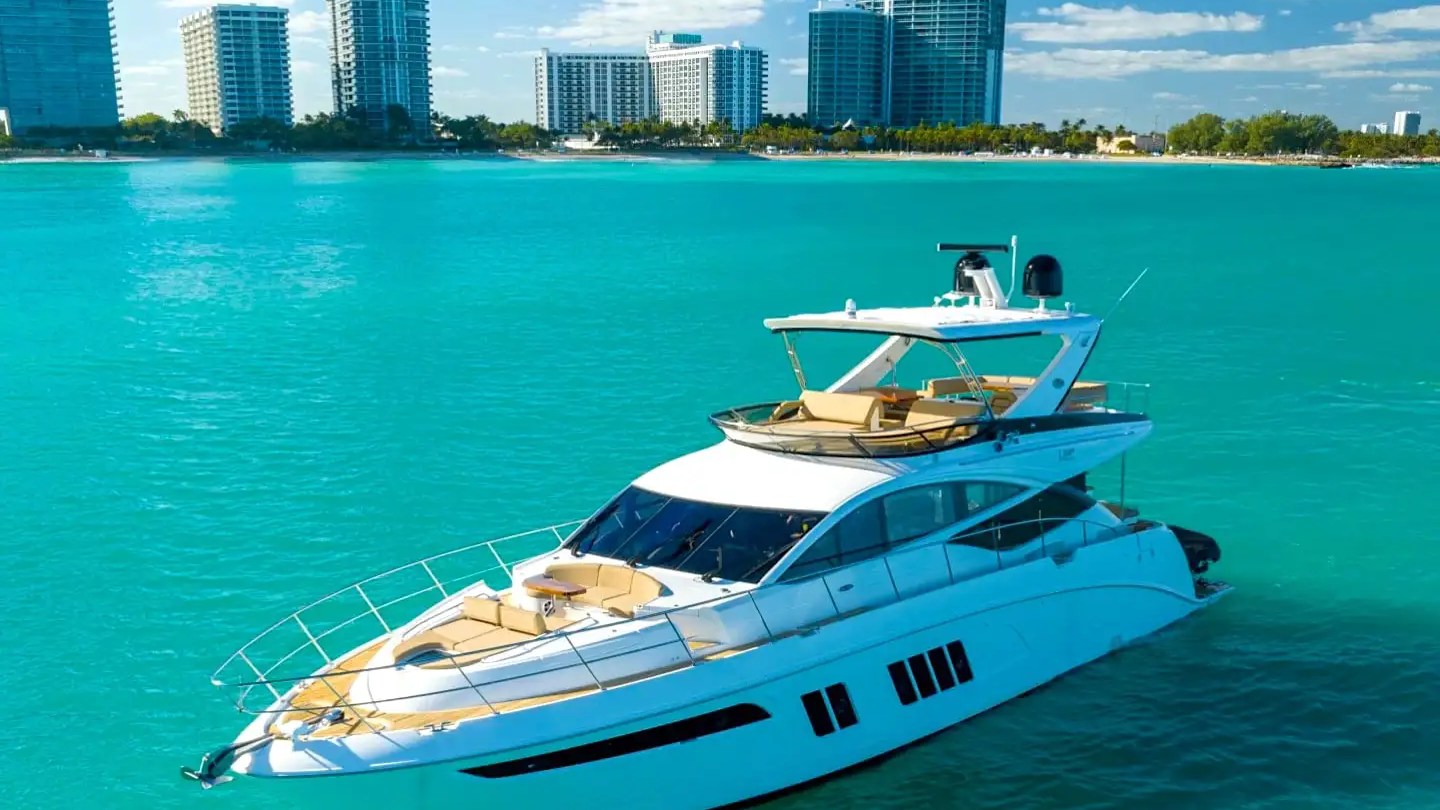 65' SeaRay - Yacht Rental in Nassau, Bahamas