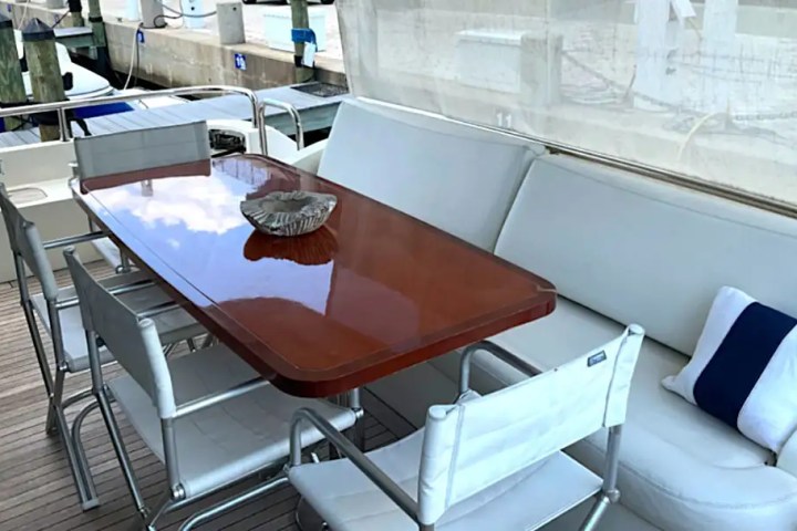 67' Uniesse - Yacht Rental in Tampa, Florida