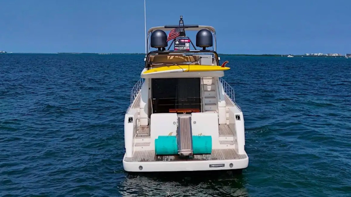 67' Uniesse - Yacht Rental in Tampa, Florida