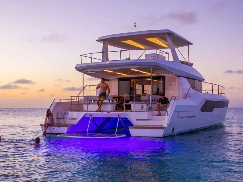 53' Leopard - Yacht Rental in Delray Beach, Florida