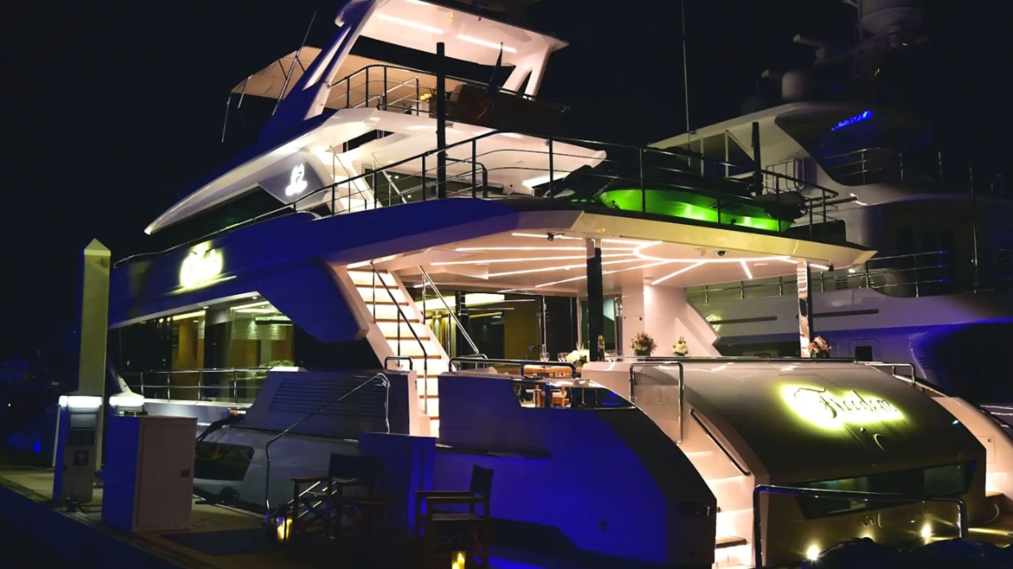 110' Horizon - Yacht Rental in Fort Lauderdale, Florida
