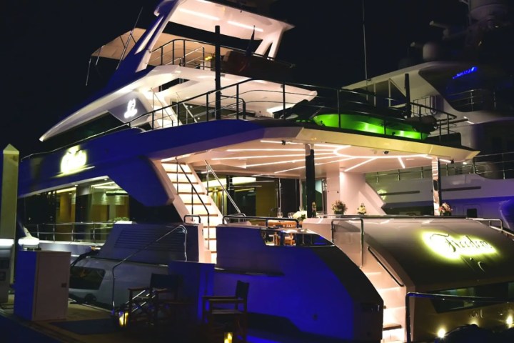 110' Horizon - Yacht Rental in Fort Lauderdale, Florida