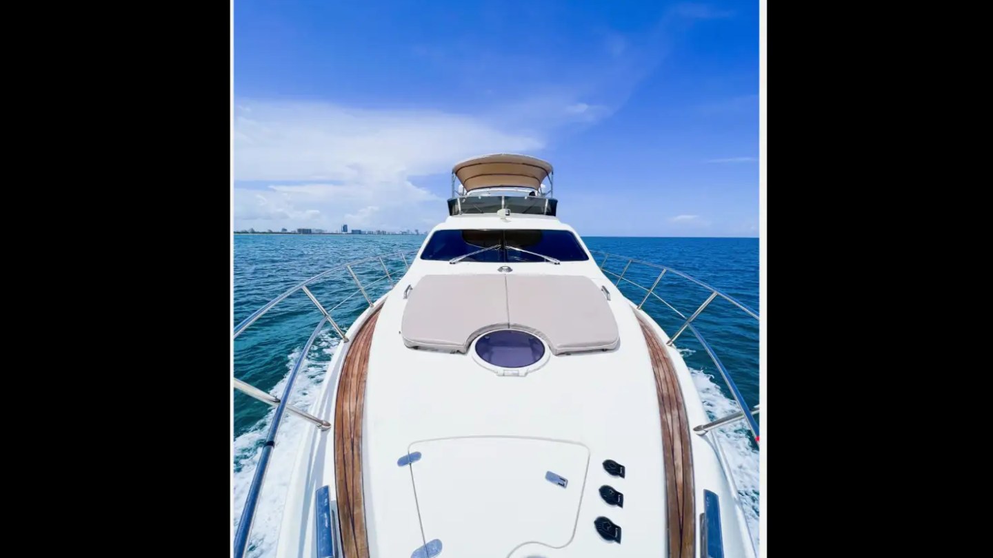 50' Azimut - Yacht Rental in Hollywood, Florida