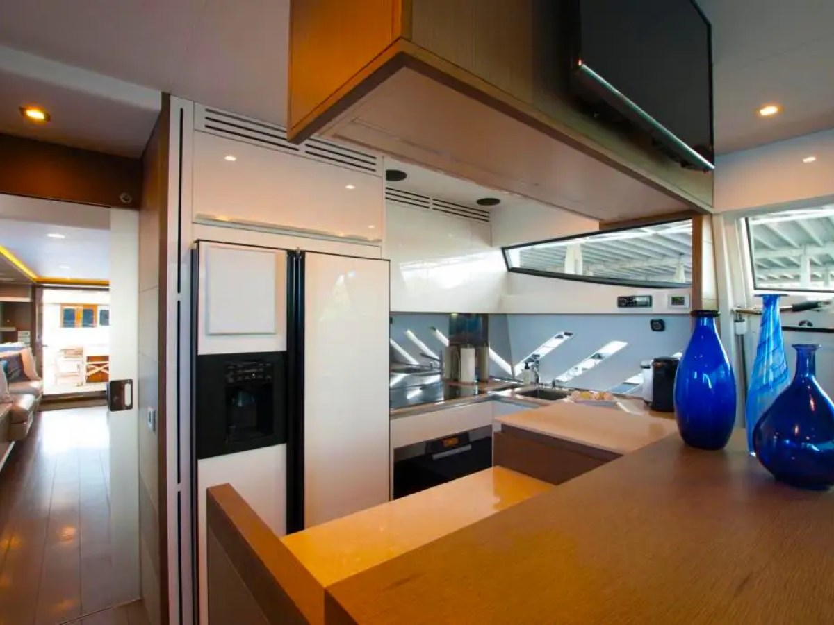 88' Ferretti - Yacht Rental in Fort Lauderdale, Florida