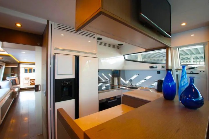 88' Ferretti - Yacht Rental in Fort Lauderdale, Florida