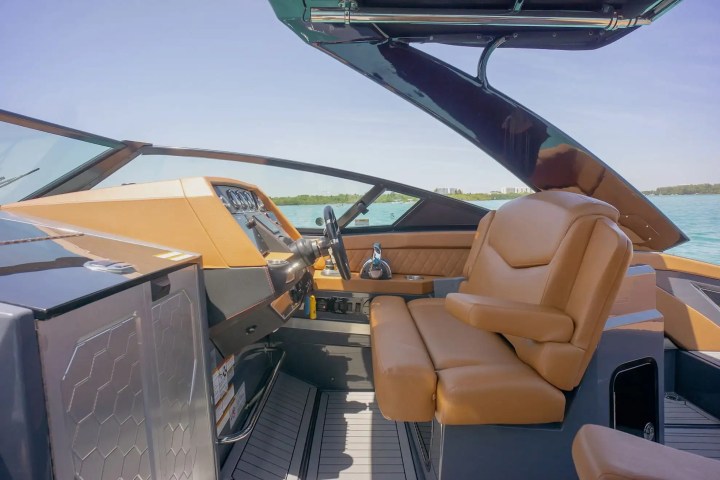 34' Cruisers - Boat Rental in St. Petersburg, Florida