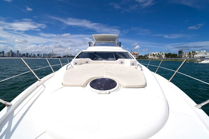 62' Azimut - Yacht Rental in Miami Beach, Florida