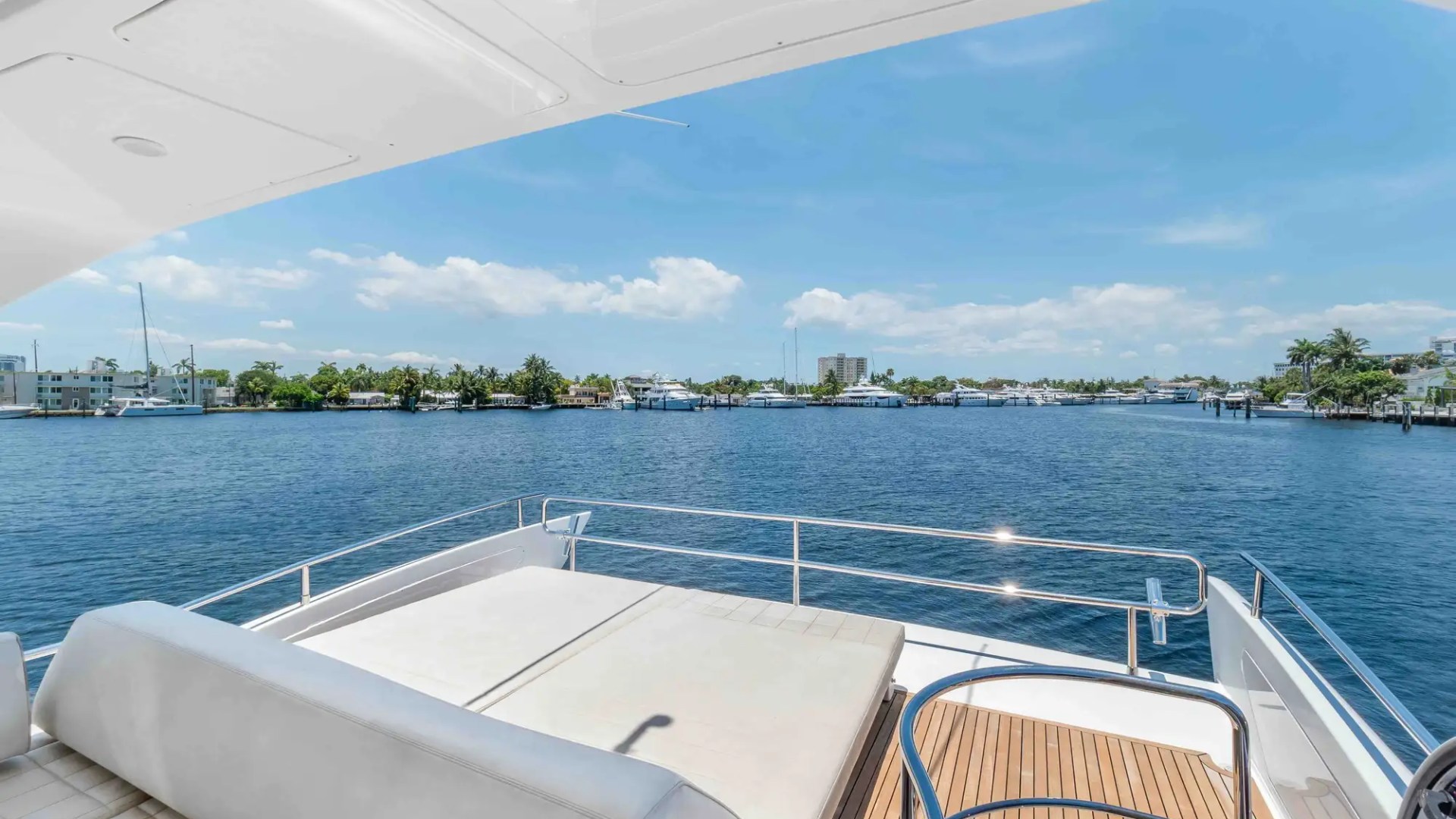 64' Azimut - Yacht Rental in Fort Lauderdale, Florida