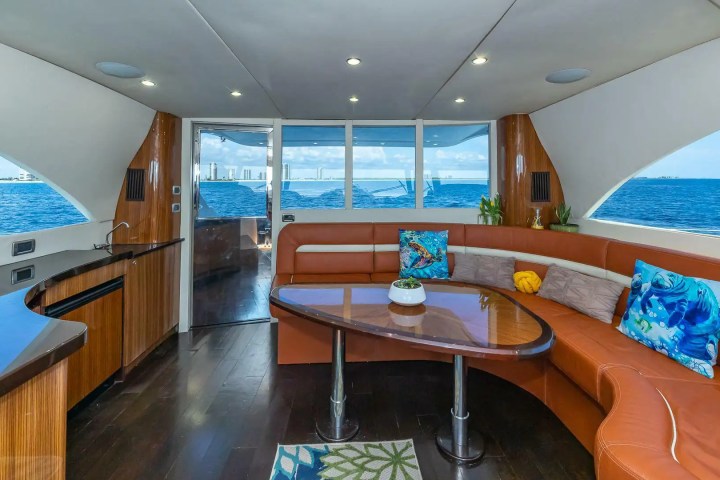 65' Axcell - Yacht Rental in Palm Beach Gardens, Florida