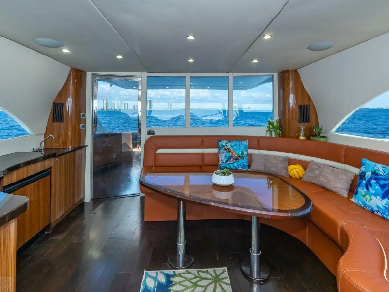 65' Axcell - Yacht Rental in Palm Beach Gardens, Florida