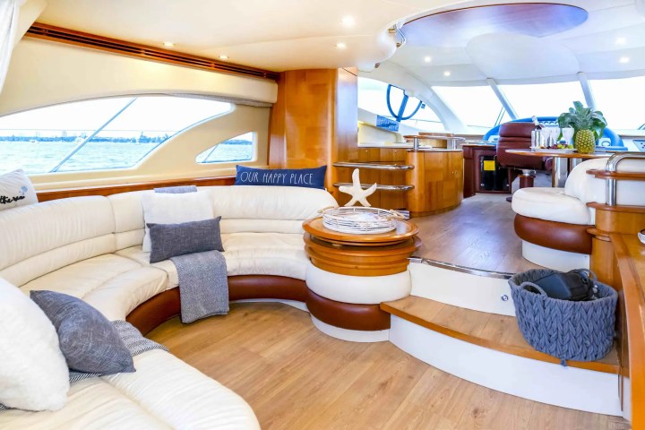 57' Azimut - Yacht Rental in Miami Beach, Florida