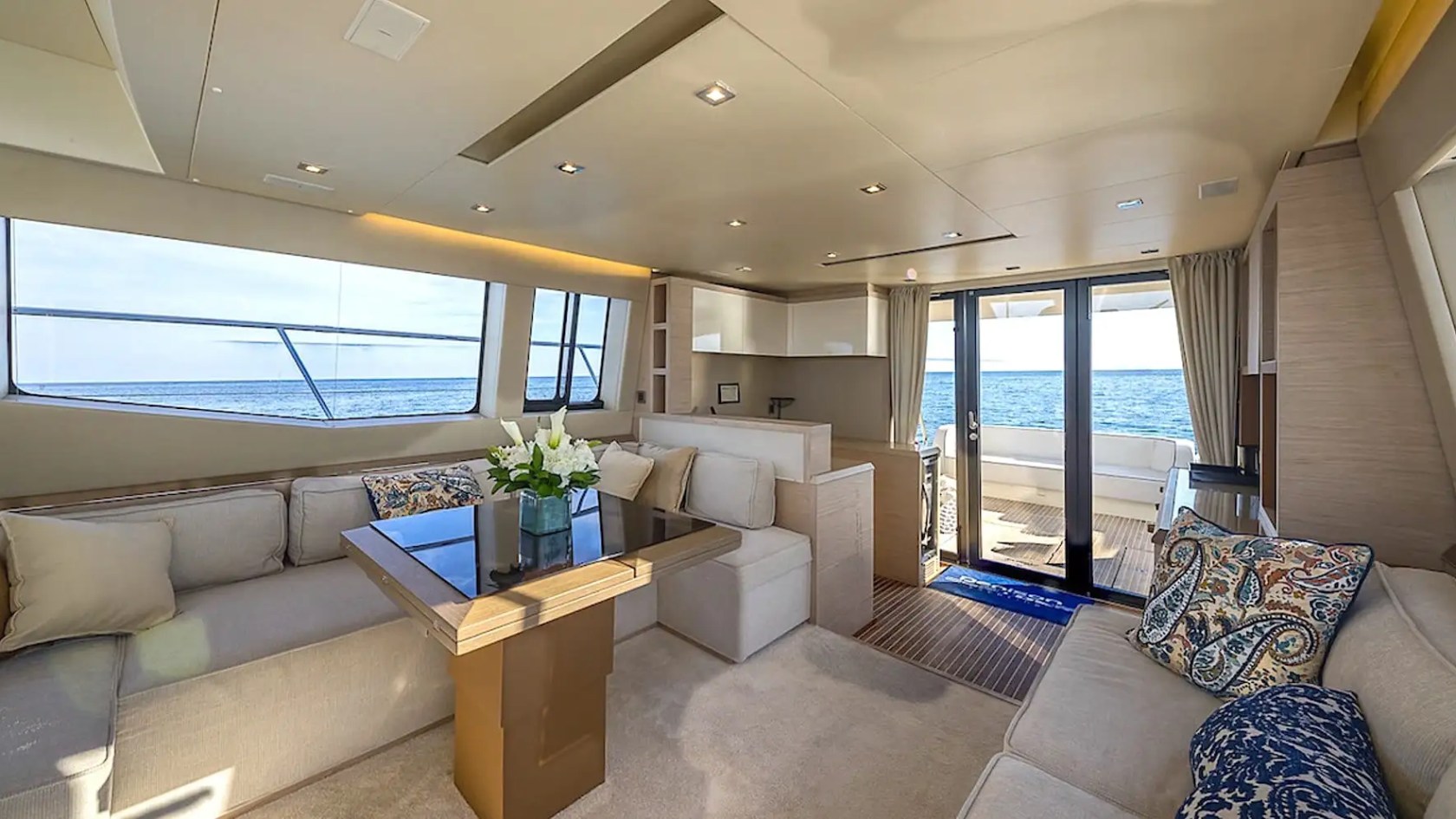 62′ Beneteau water‑toy setup Aventura