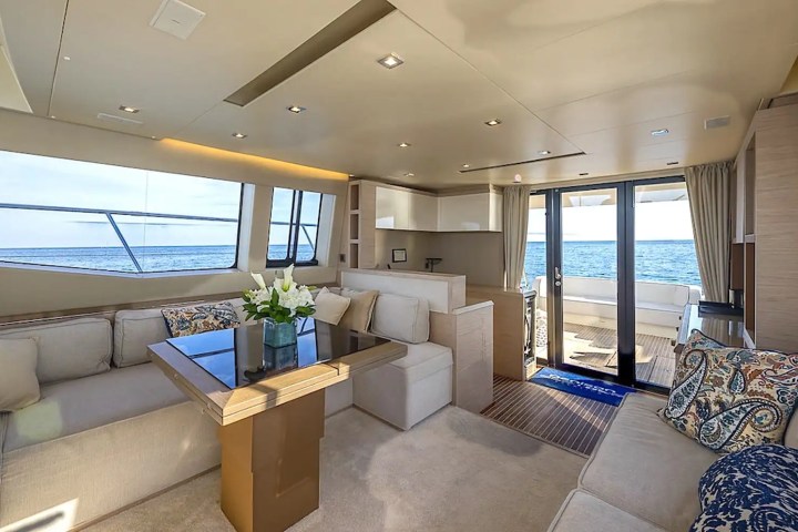 62′ Beneteau water‑toy setup Aventura – image 07