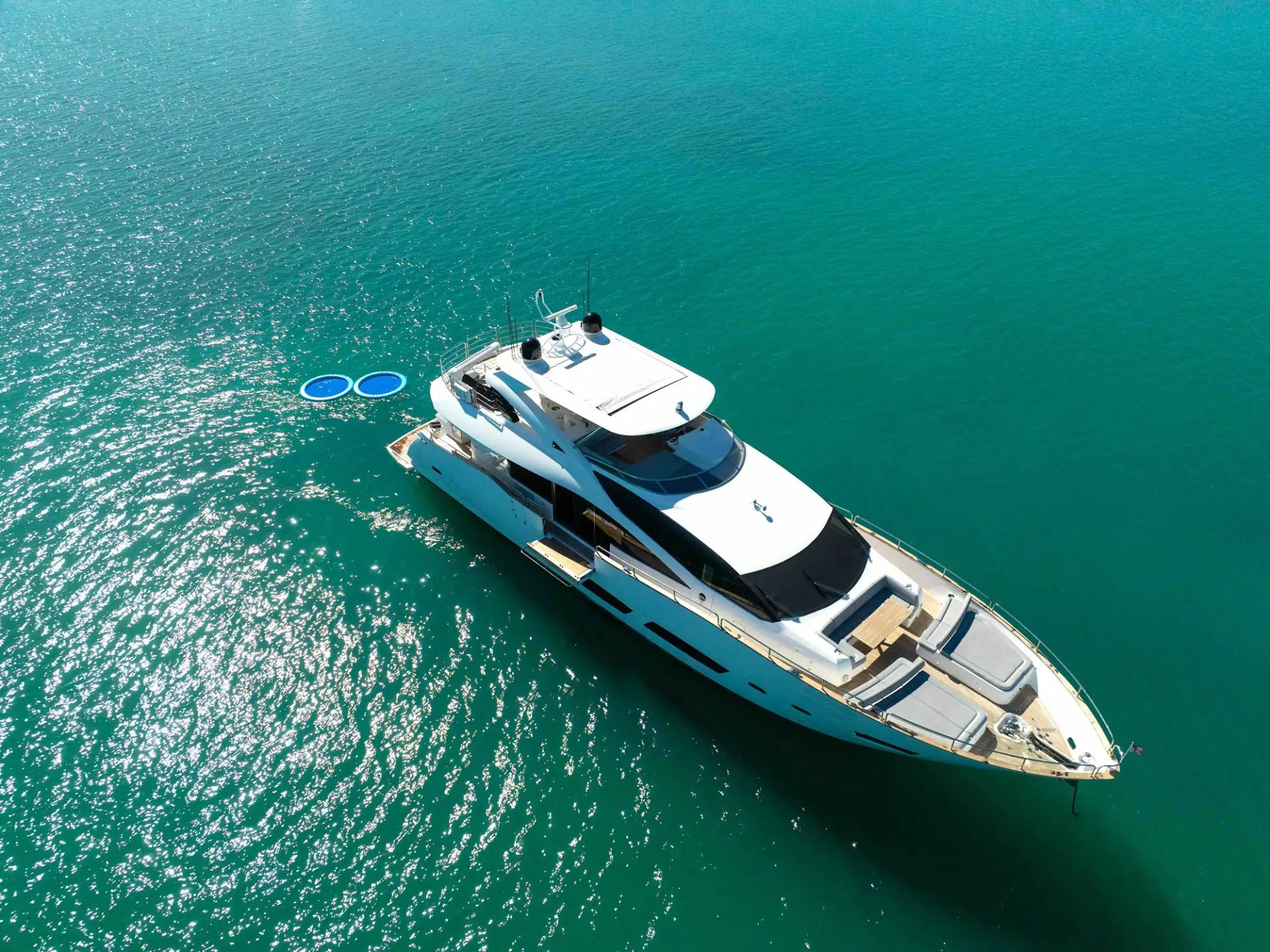 96' Sunseeker - Yacht Rental in Miami Beach, Florida