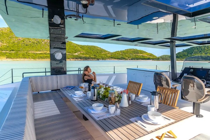 70' Sunreef- Yacht Rental in Miami Beach, Florida