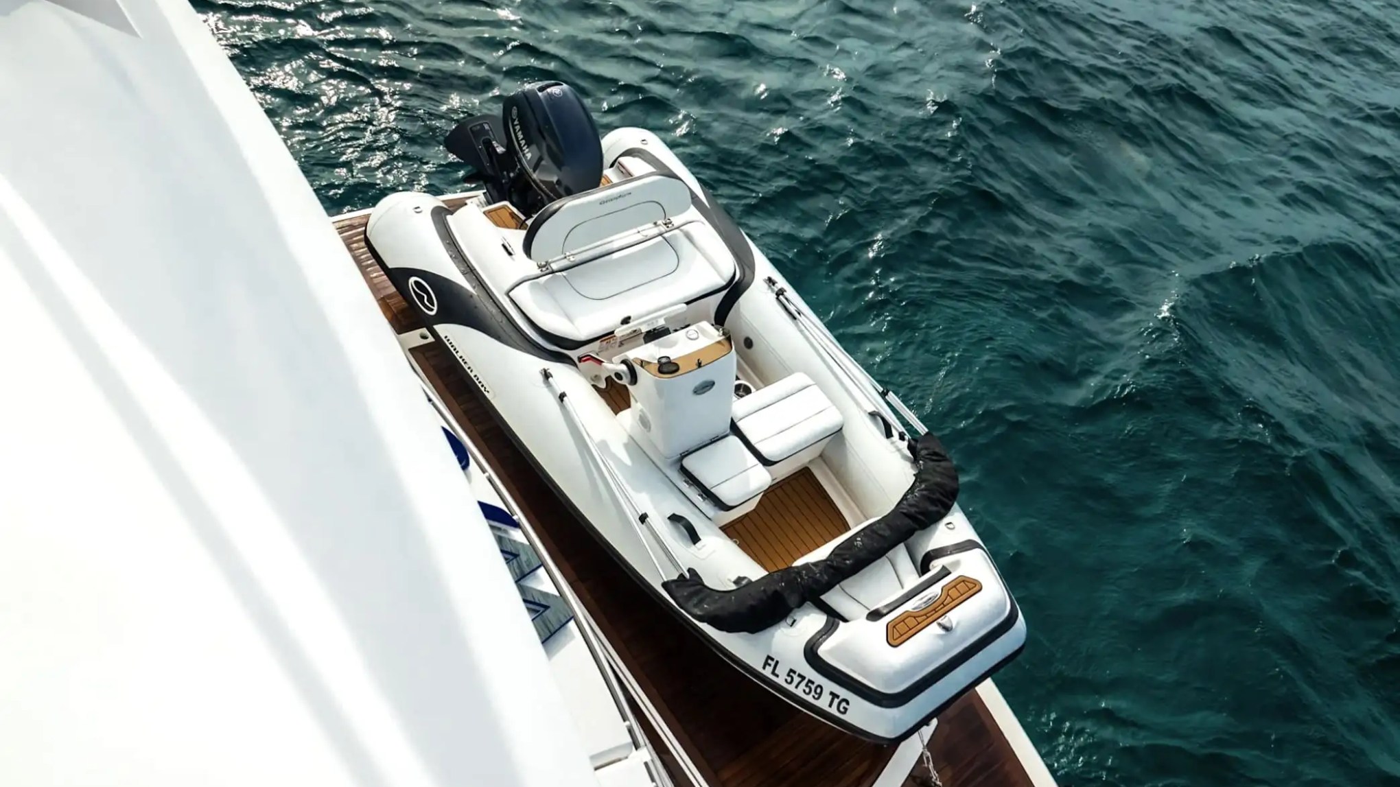 75' SunSeeker [2] - Yacht Rental in Nassau, Bahamas