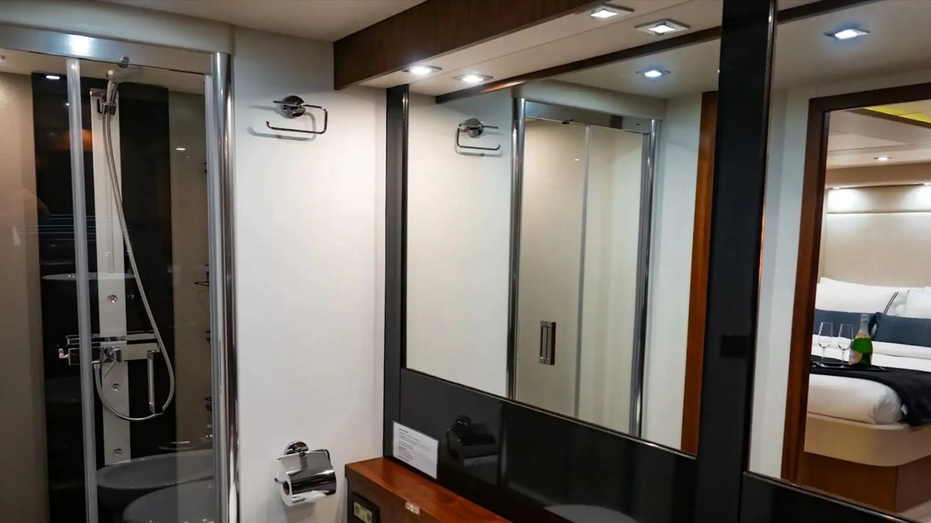 75' SunSeeker [2] - Yacht Rental in Nassau, Bahamas