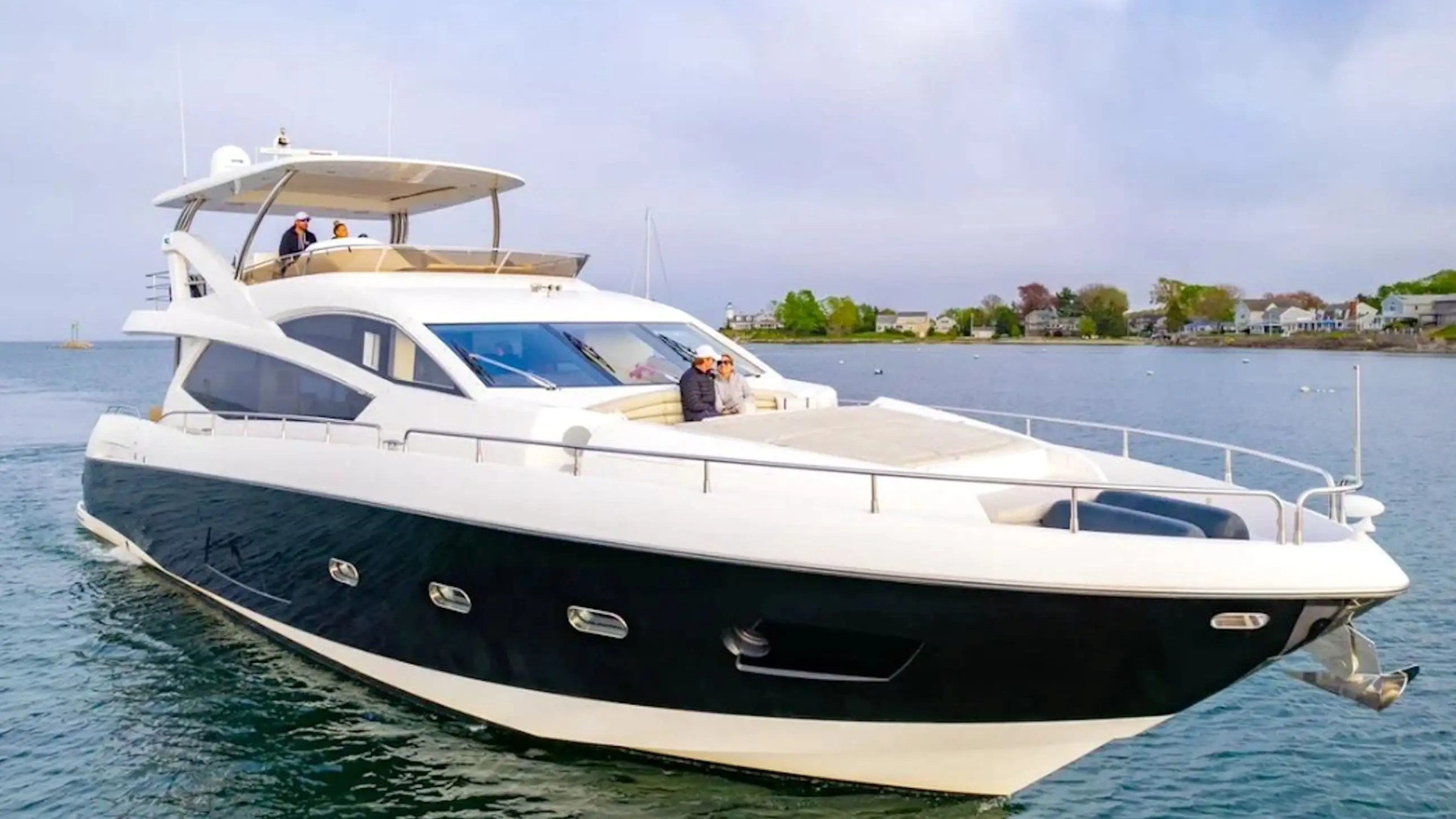 75' SunSeeker [2] - Yacht Rental in Nassau, Bahamas