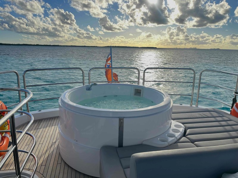 76′ Sunseeker foredeck sunpads Nassau