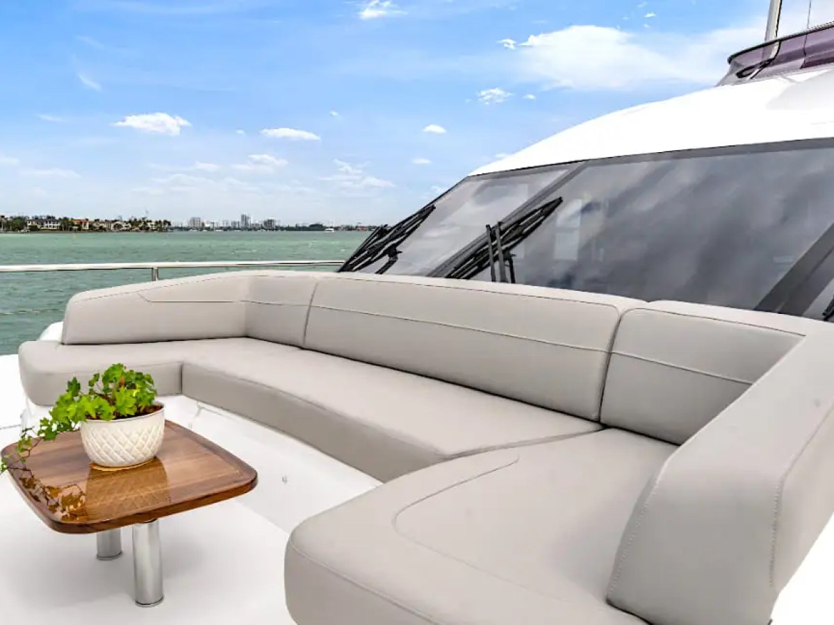 78' Princess - Yacht Rental in Sarasota, Florida