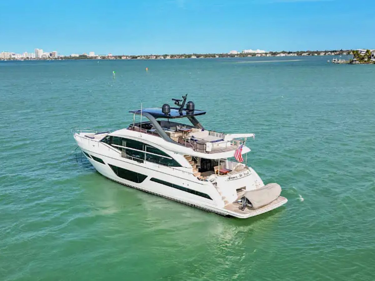78' Princess - Yacht Rental in Sarasota, Florida