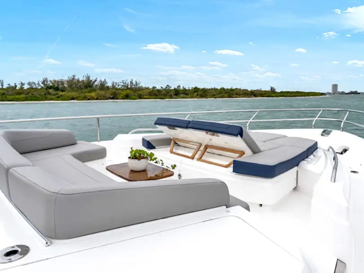 78' Princess - Yacht Rental in Sarasota, Florida