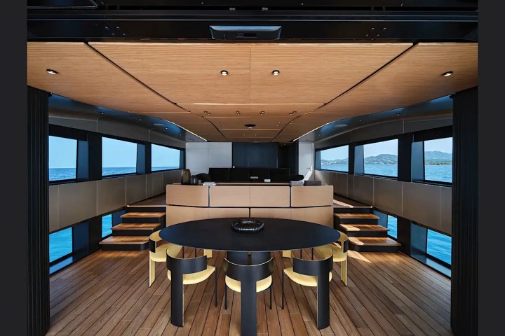 85′ Wally water-toy deck Miami – image 07