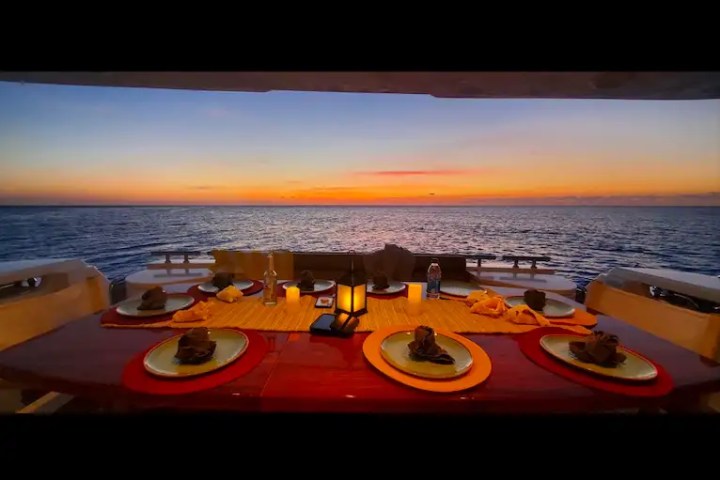 88' Ferretti - Yacht Rental in Fort Lauderdale, Florida