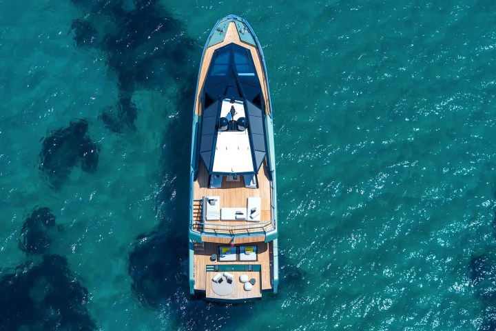 85′ Wally sunset cruise Miami – image 08