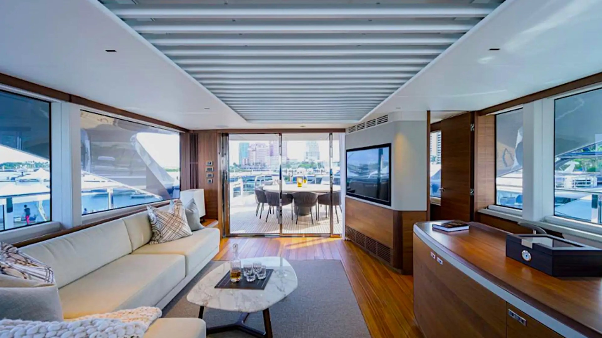 Interior bar station on 100′ Princess Miami