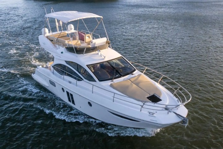 40' Azimut - Boat Rental in Tampa, Florida
