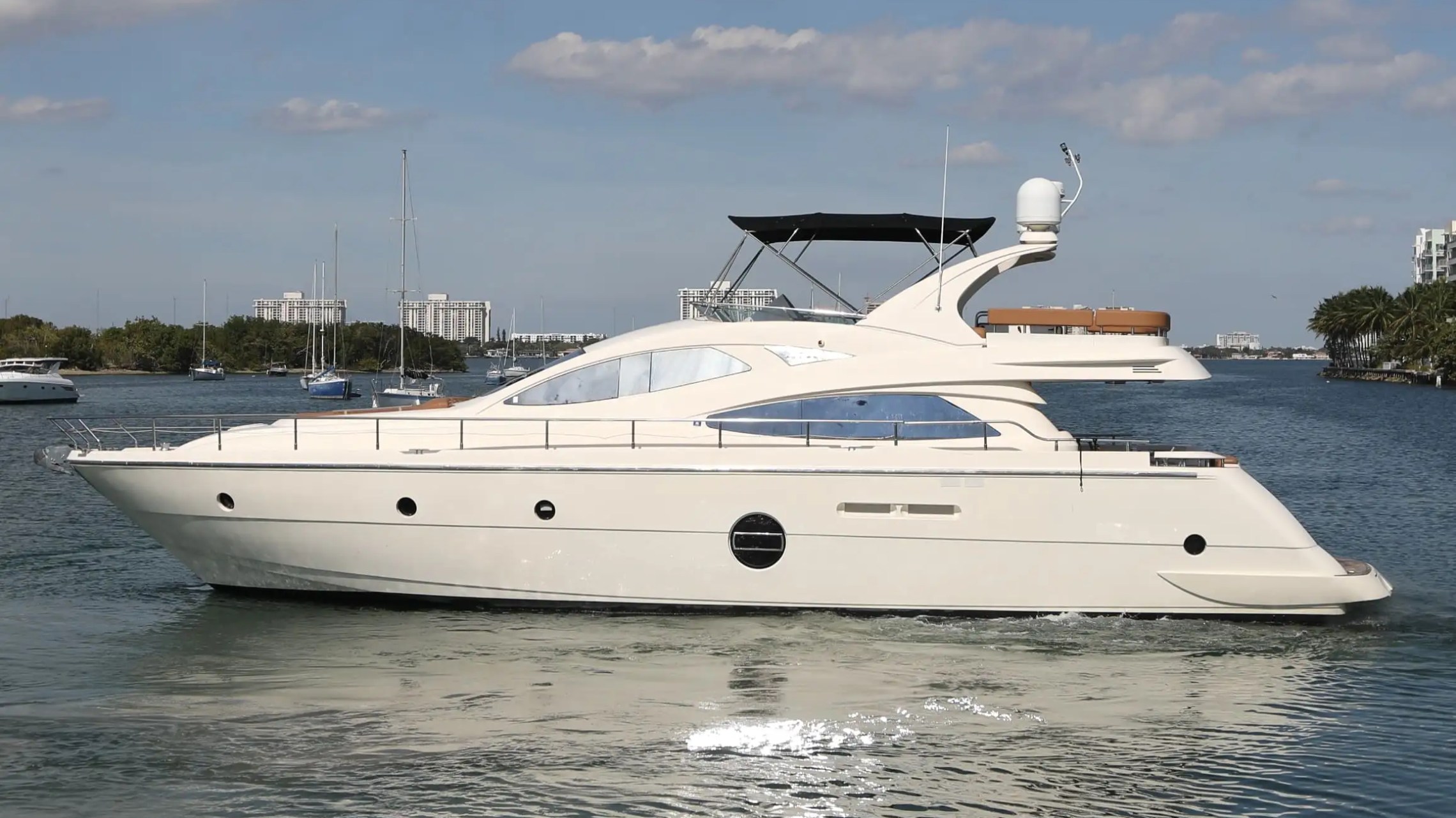 70' Aicon - Yacht Rental in North Bay Village, Florida
