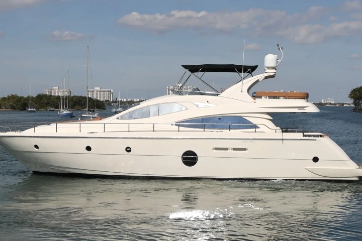 70' Aicon - Yacht Rental in North Bay Village, Florida
