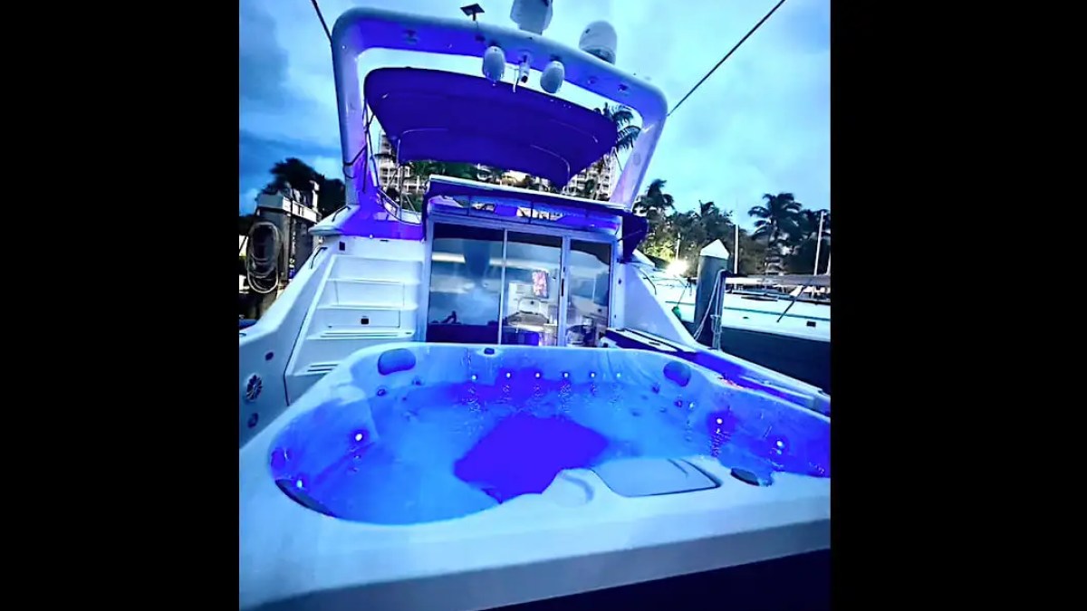 48' SeaRay boat aft deck jacuzzi overlooking Miami Beach waters