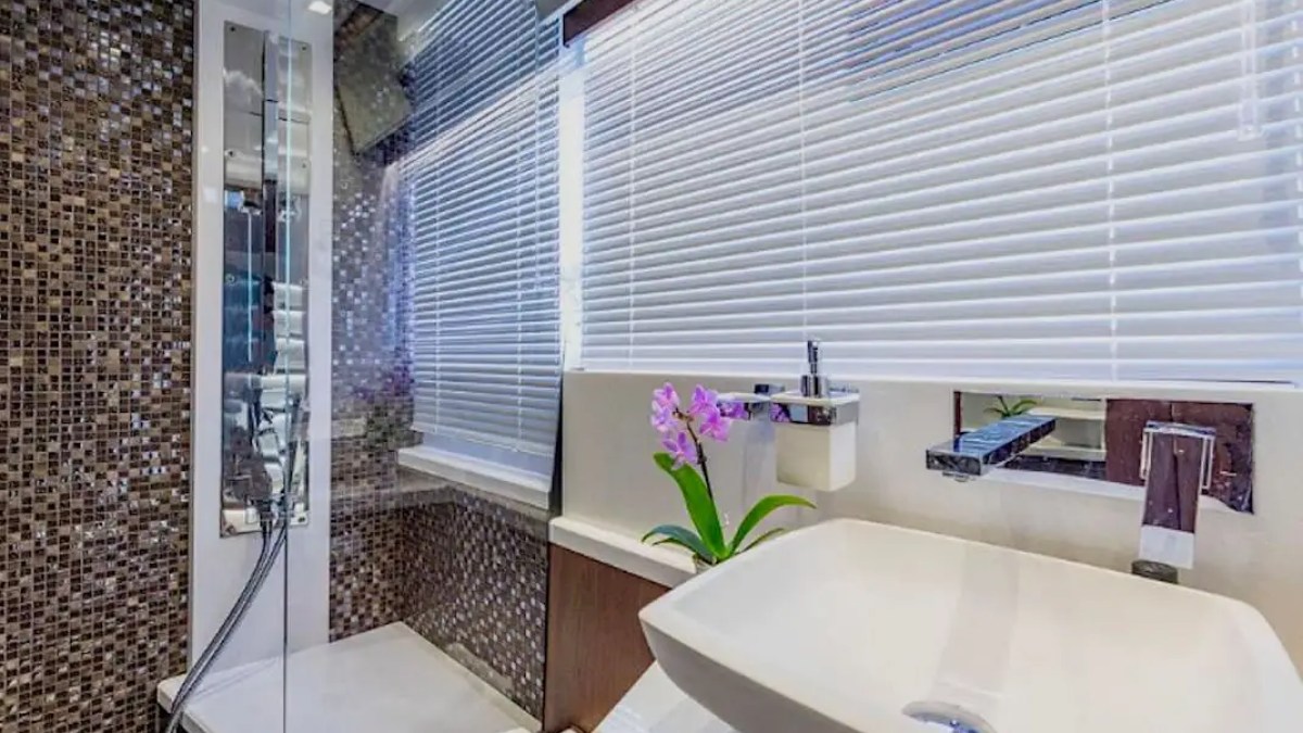 64' Galeon - Yacht Rental in Palm Beach, Florida