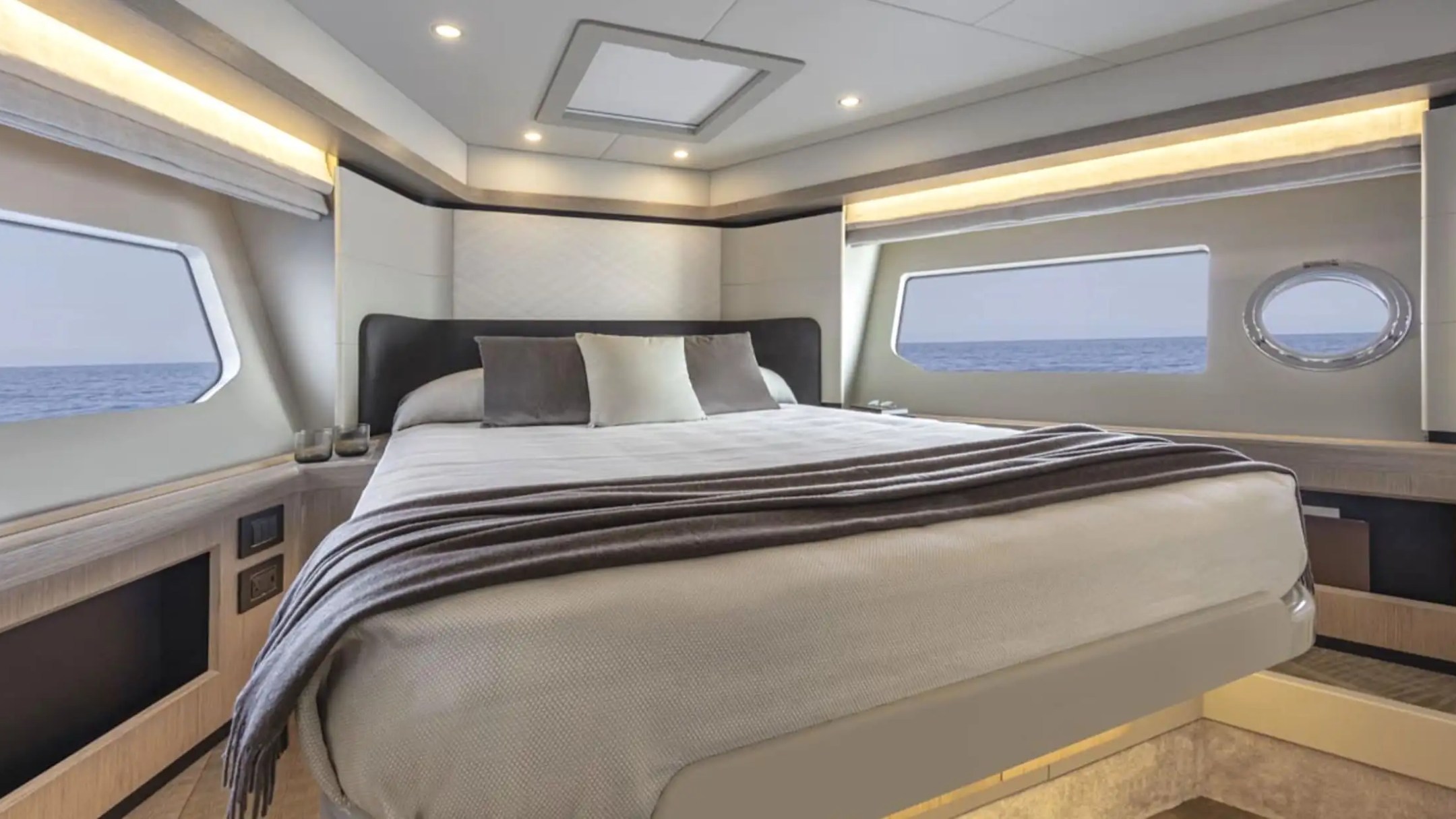 50' Absolute - Yacht Rental in Boca Raton, Florida