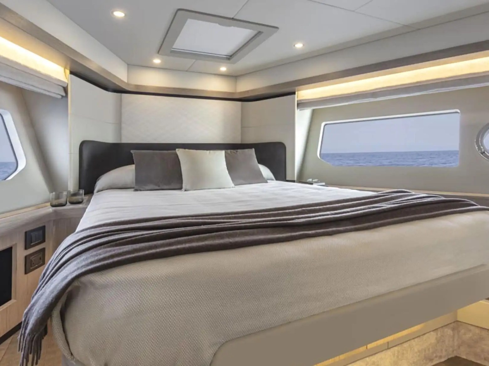 50' Absolute - Yacht Rental in Boca Raton, Florida