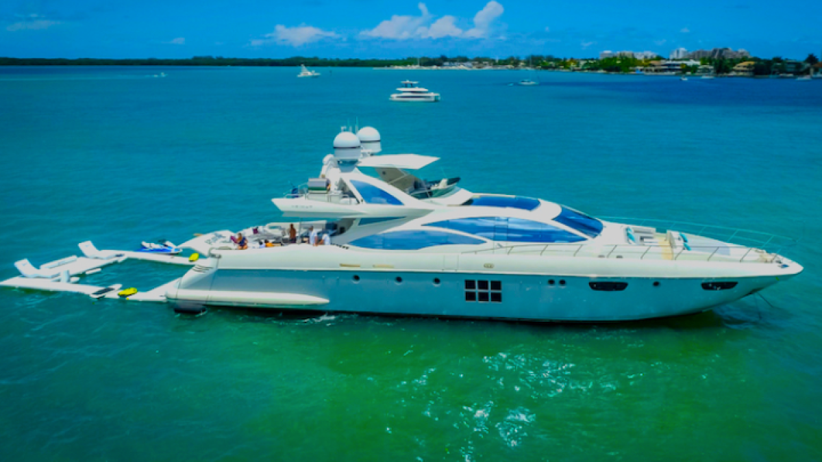 Drone aerial view of 103′ Azimut Miami