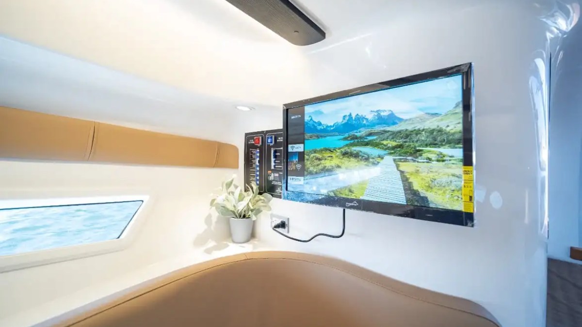 33' Hanover - Boat Rental in Palm Beach, Florida