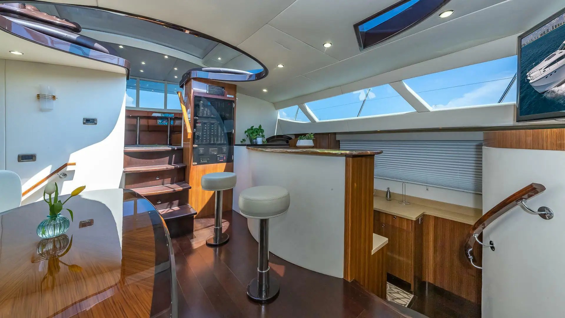 65' Axcell - Yacht Rental in Palm Beach Gardens, Florida